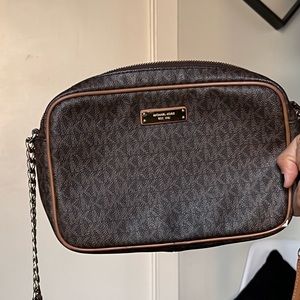 Michael Kors Crossbody Bag